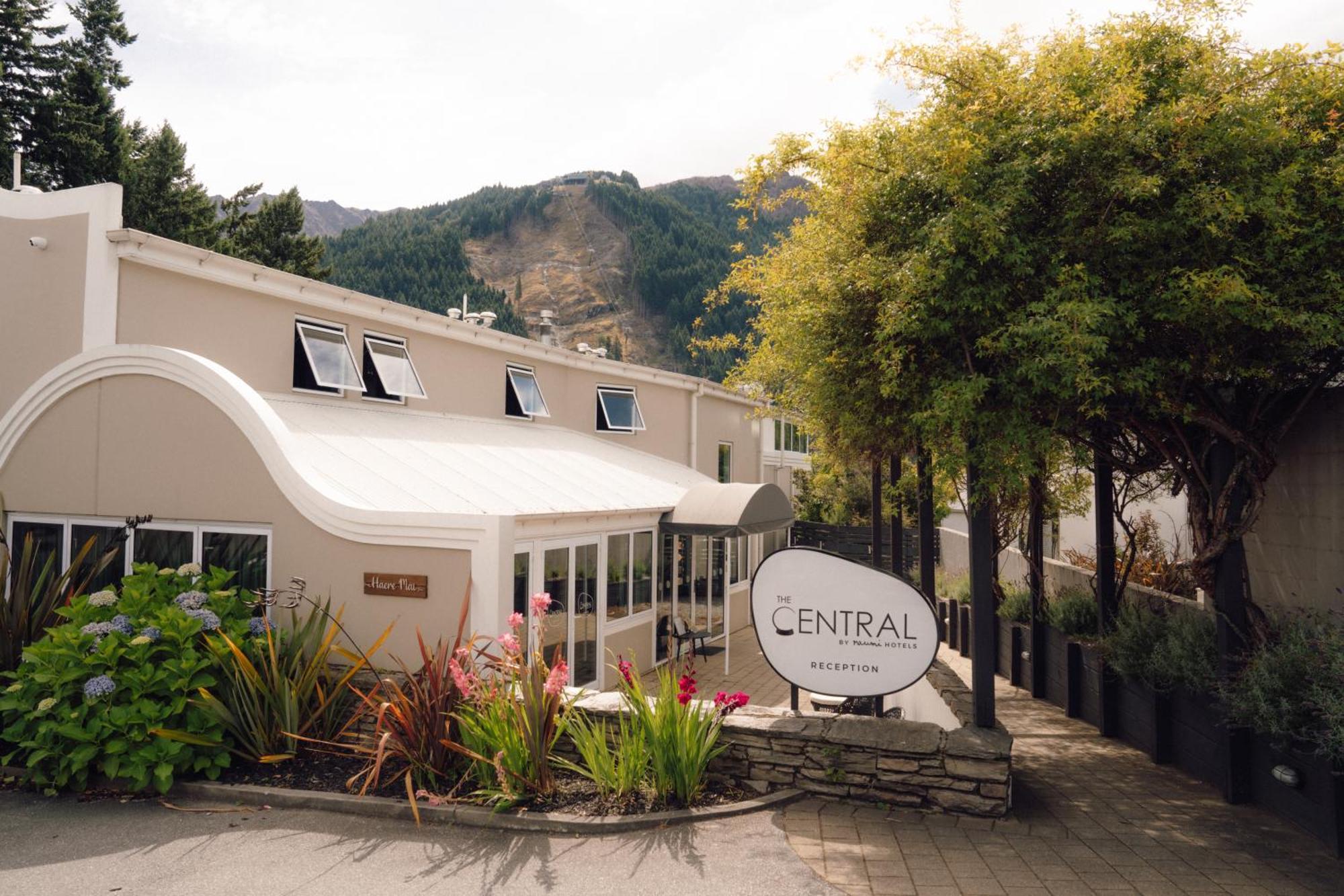 The Central Private Hotel By Naumi Hotels Queenstown Exteriör bild