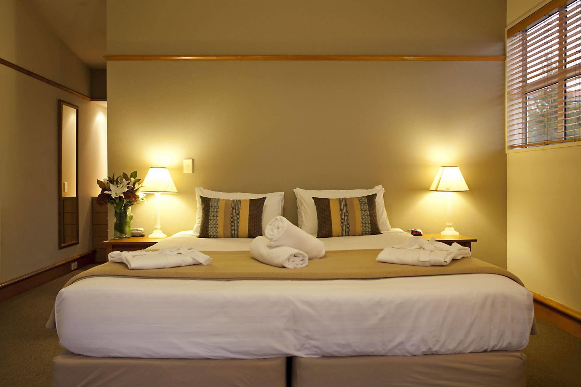 The Central Private Hotel By Naumi Hotels Queenstown Exteriör bild