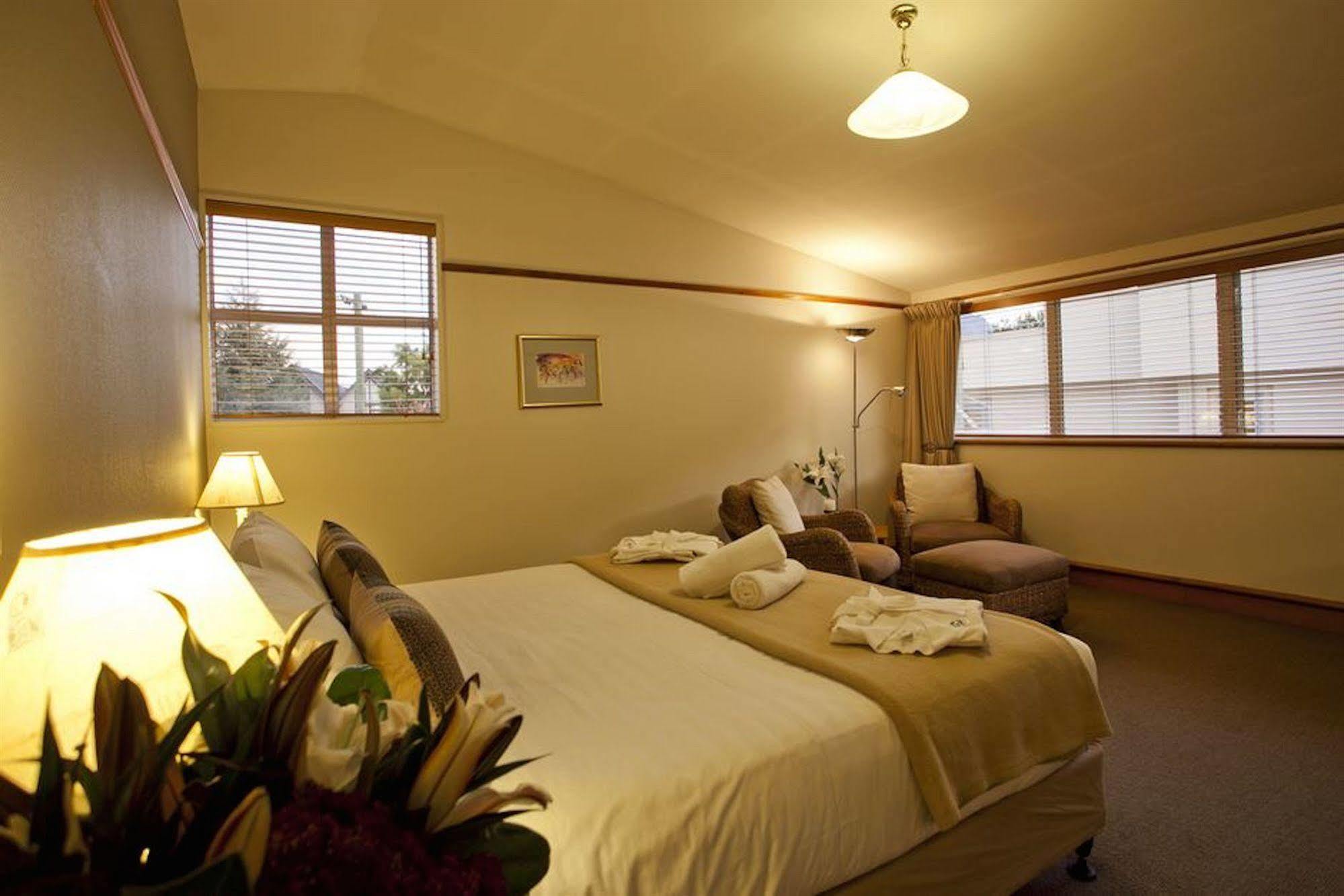 The Central Private Hotel By Naumi Hotels Queenstown Exteriör bild